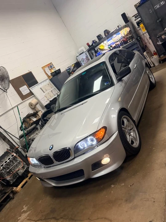 2004 BMW E46 330i & 330Ci - Image 9 of 12
