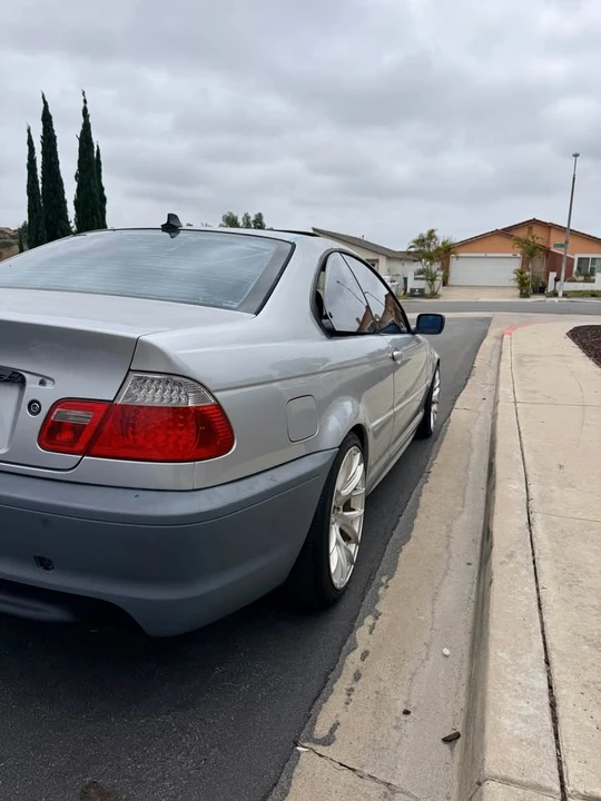 2004 BMW E46 330i & 330Ci - Image 9 of 10