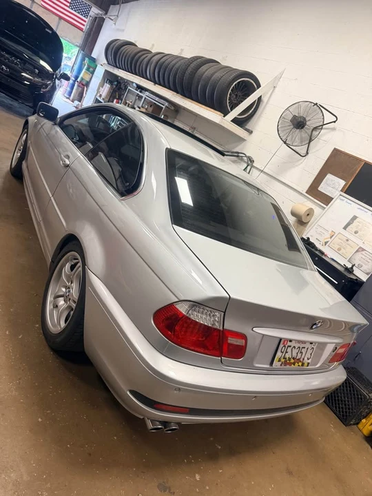 2004 BMW E46 330i & 330Ci - Image 11 of 12