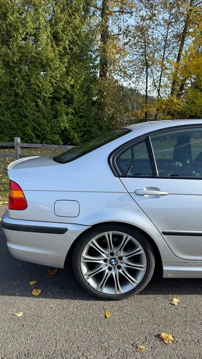 2004 BMW E46 330i & 330Ci - Image 16 of 17