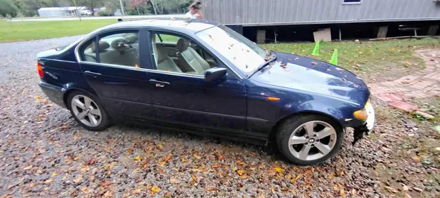 2004 BMW 3 Series 330i Sedan 4D