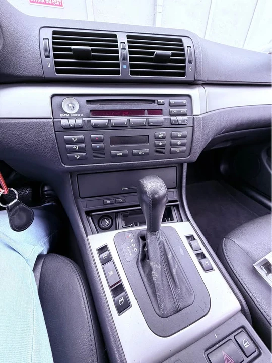 2004 BMW E46 330i & 330Ci - Image 10 of 11