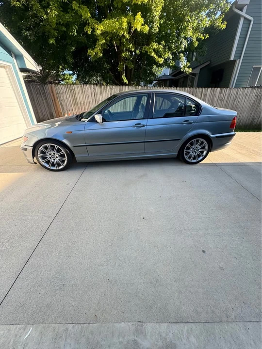 2004 BMW E46 330i & 330Ci - Image 2 of 6