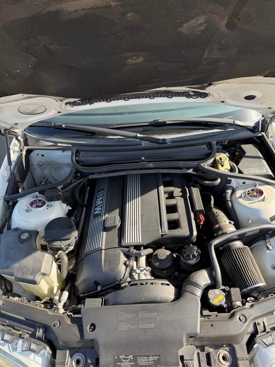 2004 BMW E46 330i & 330Ci - Image 11 of 11