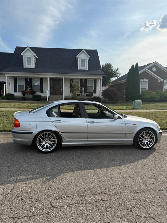 2004 BMW E46 330i & 330Ci - Image 5 of 9