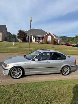 2004 BMW 3 Series 330i Sedan