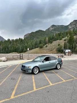2004 BMW 3 Series 330i Sedan