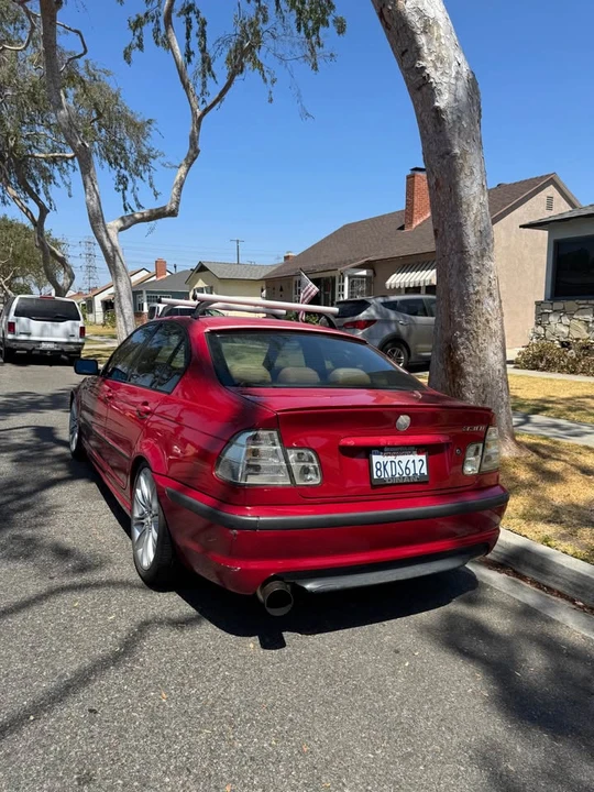 2004 BMW E46 330i & 330Ci - Image 2 of 5