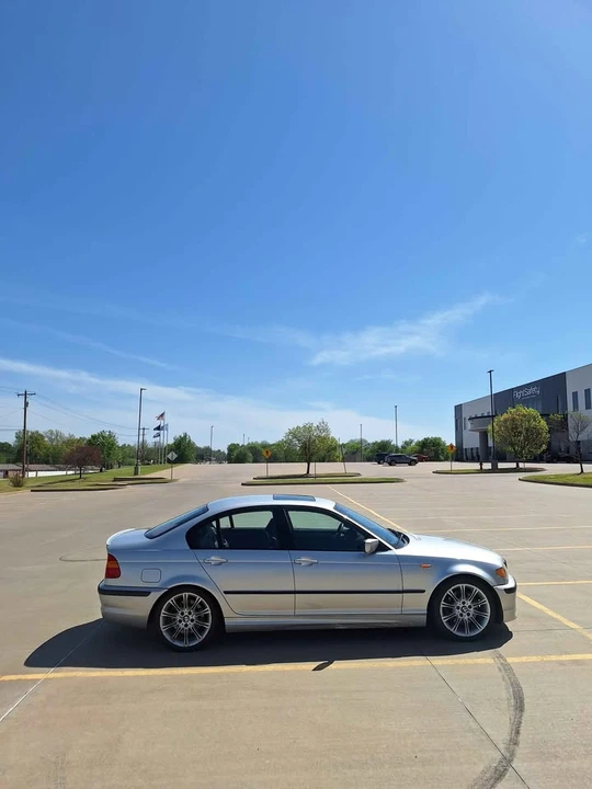 2004 BMW E46 330i & 330Ci - Image 2 of 4