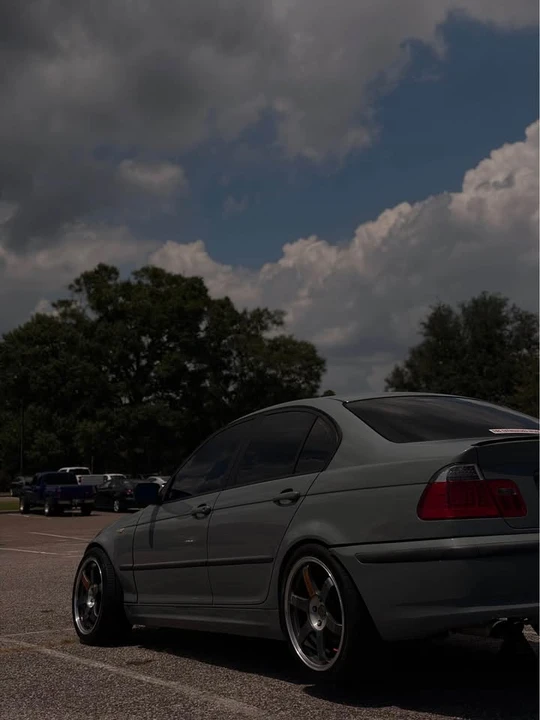 2004 BMW E46 330i & 330Ci - Image 13 of 15