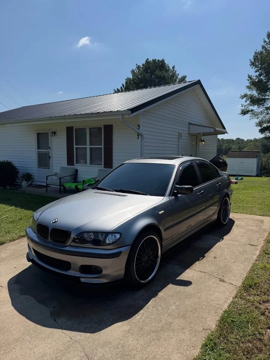 2004 BMW E46 330i & 330Ci - Image 2 of 9