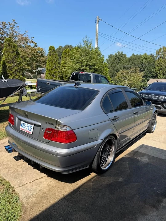 2004 BMW E46 330i & 330Ci - Image 3 of 9