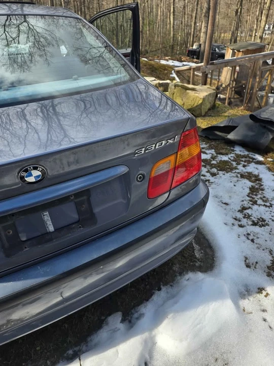 2004 BMW E46 330i & 330Ci - Image 4 of 5