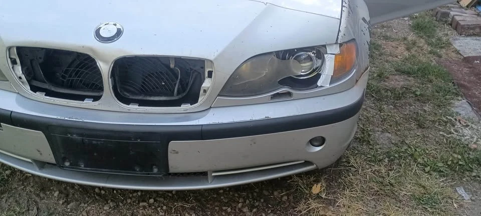 2004 BMW E46 330i & 330Ci - Image 2 of 4