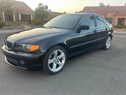 2004 BMW 3 Series 330xi Sedan 4D
