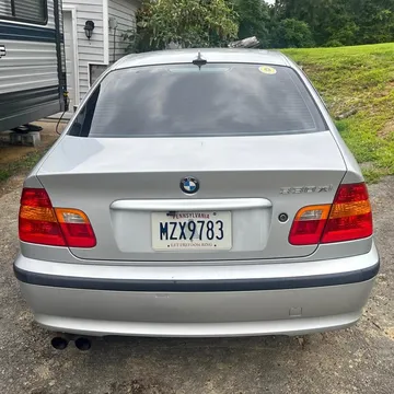2004 BMW 3 Series Sedan