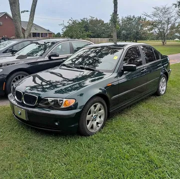 2004 BMW 325i Sedan