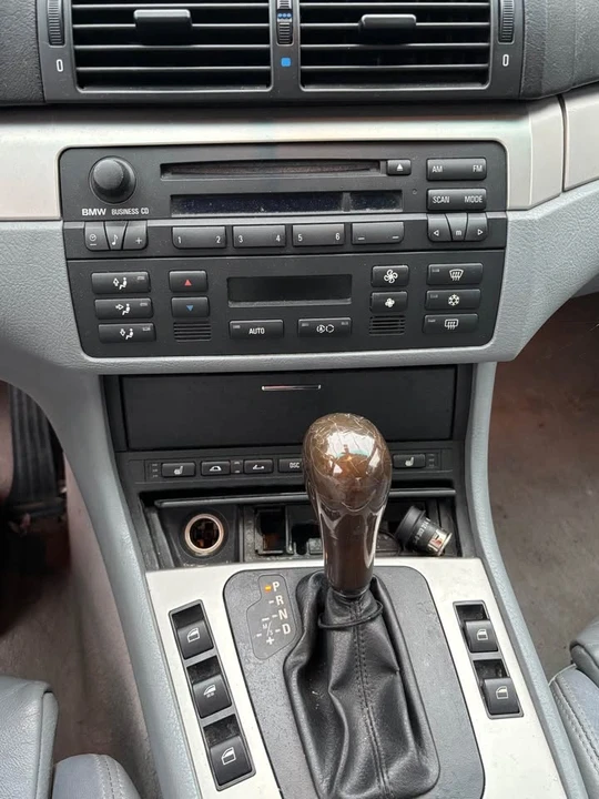 2004 BMW E46 330i & 330Ci - Image 8 of 10