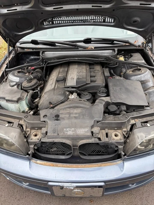 2004 BMW E46 330i & 330Ci - Image 6 of 10