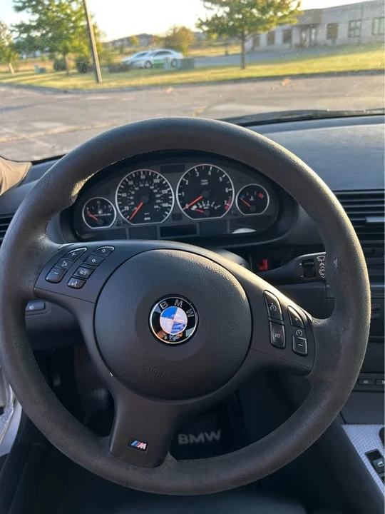 2004 BMW E46 330i & 330Ci - Image 10 of 12