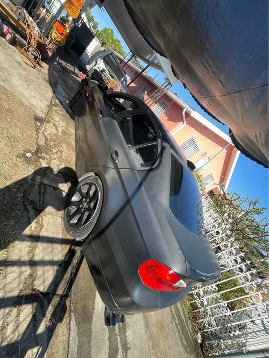 2004 BMW E46 330i & 330Ci - Image 2 of 6