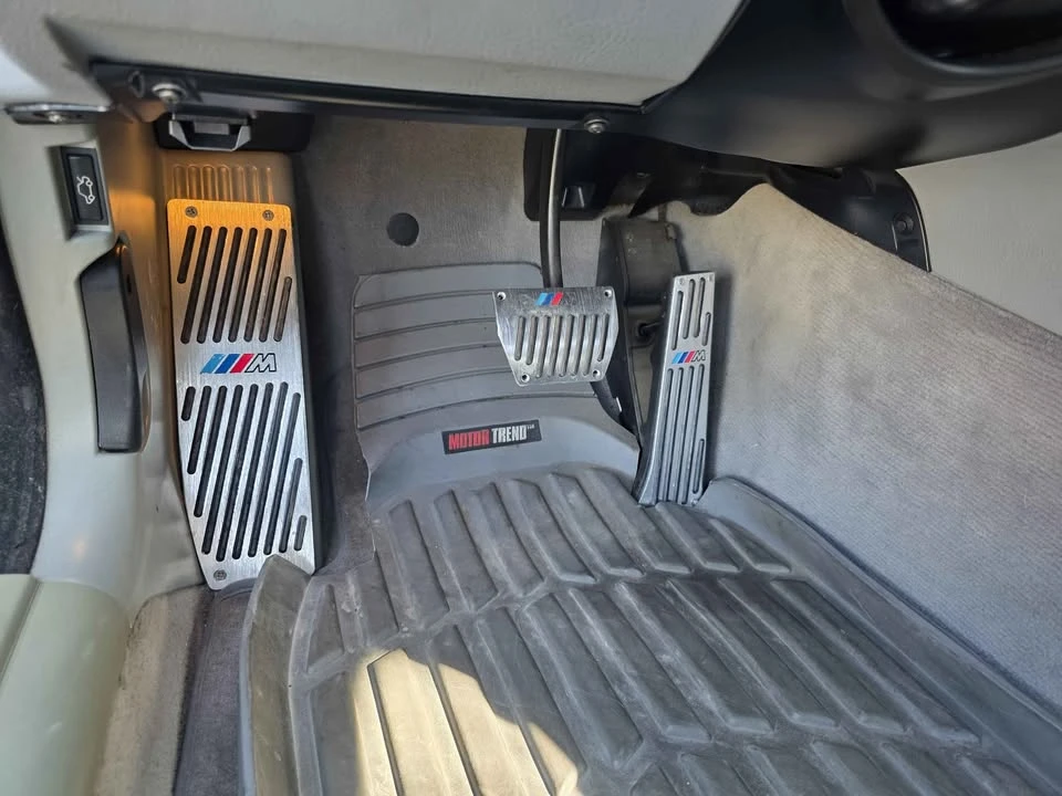 2004 BMW E46 330i & 330Ci - Image 13 of 17