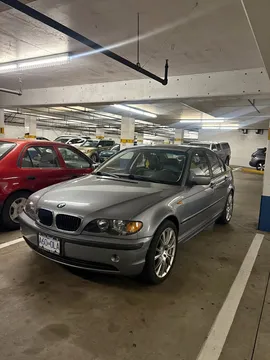 2004 BMW 320i