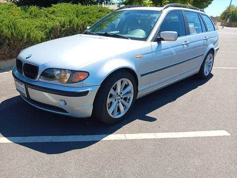 2004 BMW 325i