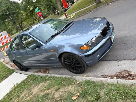 2004 BMW 325