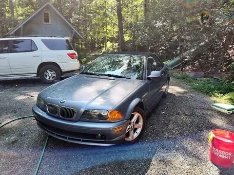 2004 BMW 325ci