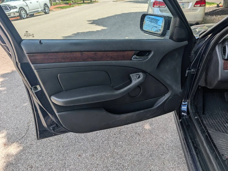 2004 BMW E46 3 Series - Image 9 of 20