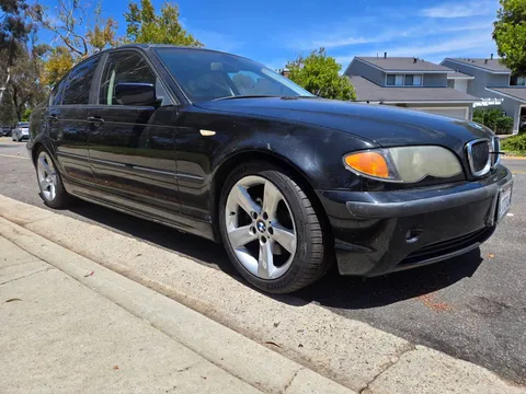 2004 BMW 325i