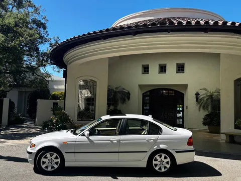 2004 BMW 325i Sedan E46