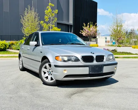 2004 BMW 325i