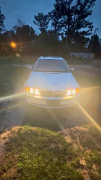 2004 BMW 325xi