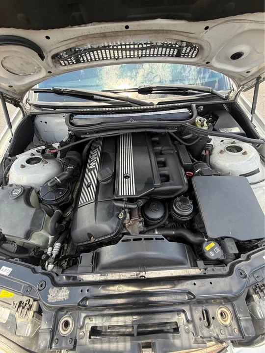 2004 BMW E46 330i & 330Ci - Image 15 of 20