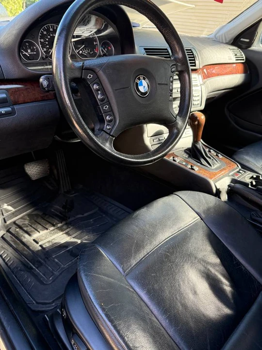 2004 BMW E46 330i & 330Ci - Image 7 of 8