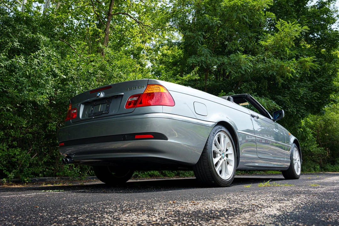 2004 BMW E46 330i & 330Ci - Image 17 of 31