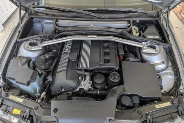 2004 BMW E46 330i & 330Ci - Image 6 of 8