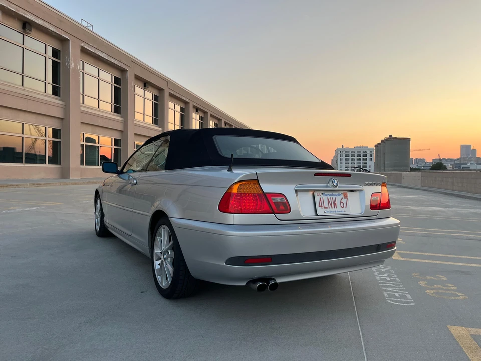 2004 BMW E46 330i & 330Ci - Image 23 of 31