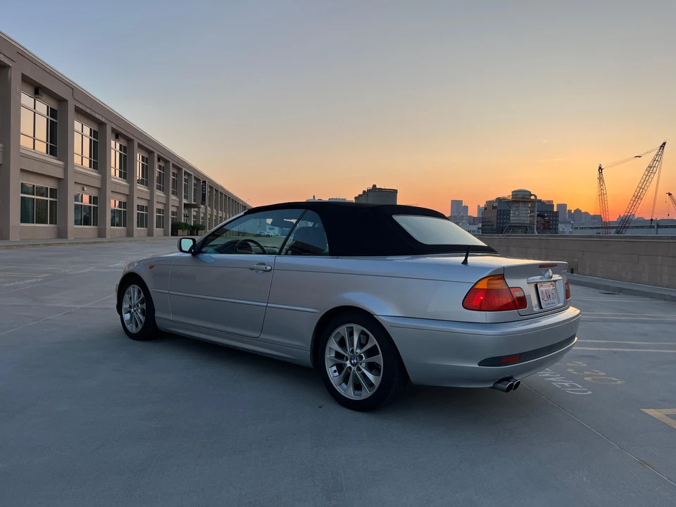 2004 BMW E46 330i & 330Ci - Image 22 of 31