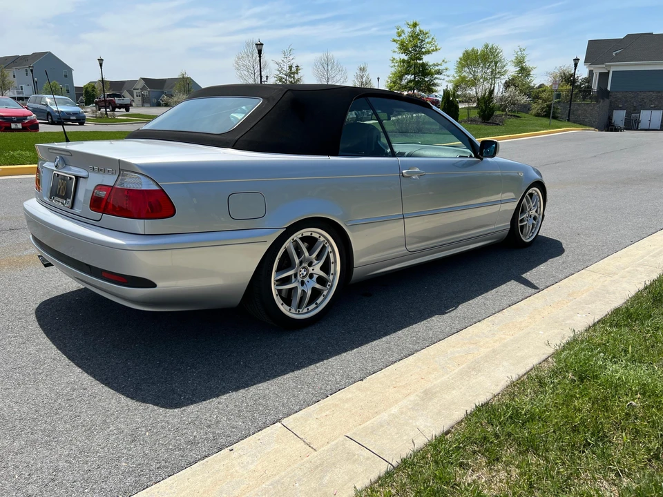 2004 BMW E46 330i & 330Ci - Image 21 of 31