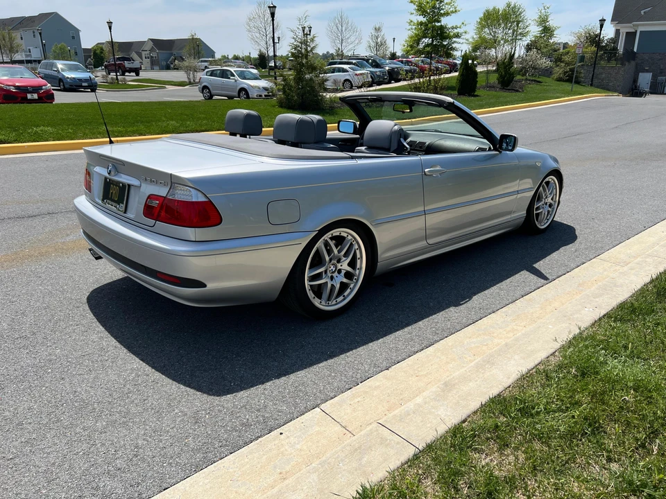 2004 BMW E46 330i & 330Ci - Image 9 of 31