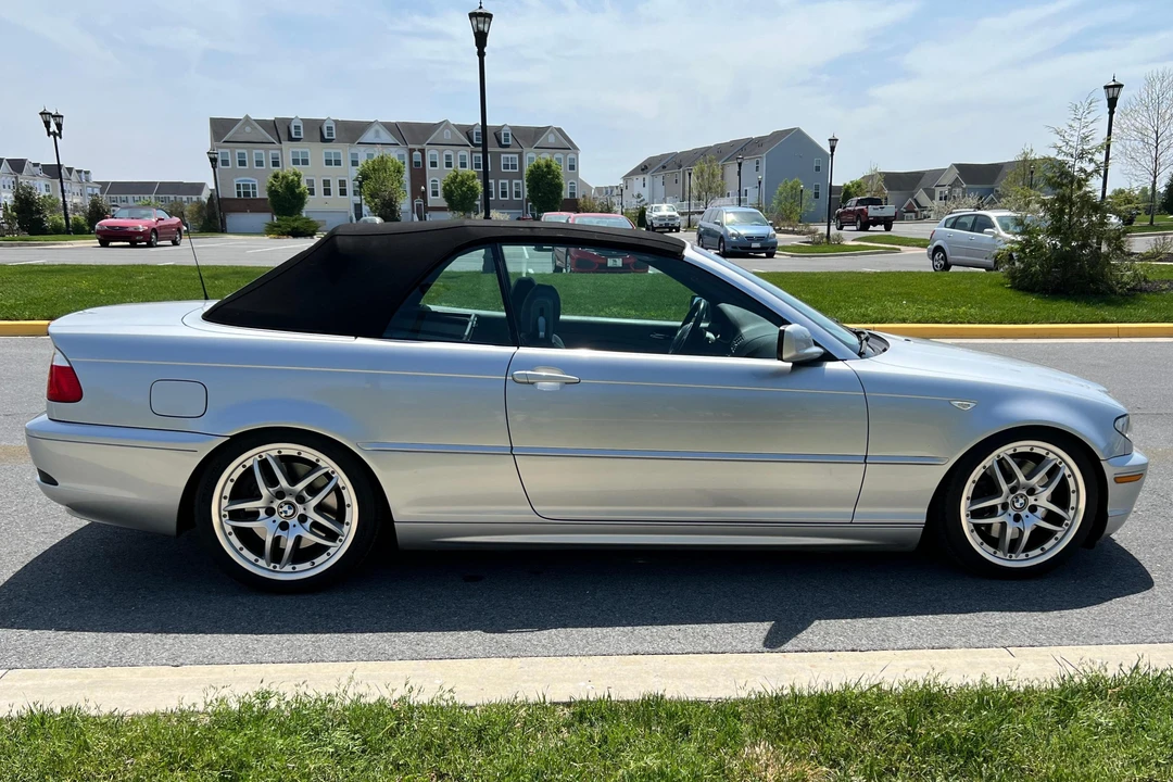 2004 BMW E46 330i & 330Ci - Image 3 of 31