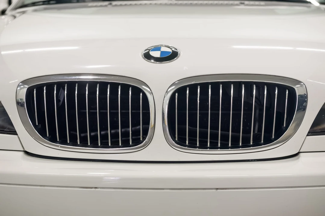 2004 BMW E46 330i & 330Ci - Image 26 of 31