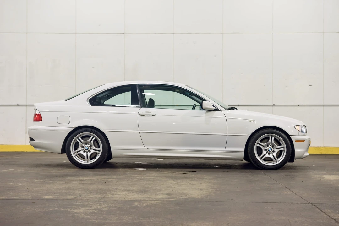 2004 BMW E46 330i & 330Ci - Image 11 of 31