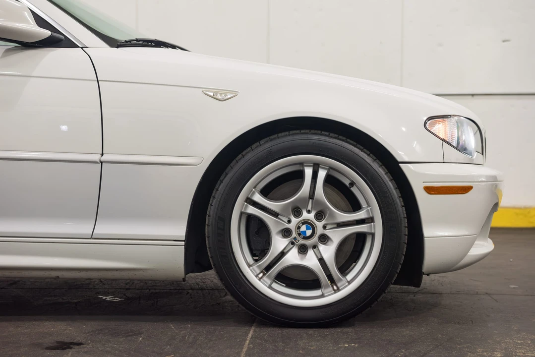 2004 BMW E46 330i & 330Ci - Image 16 of 31