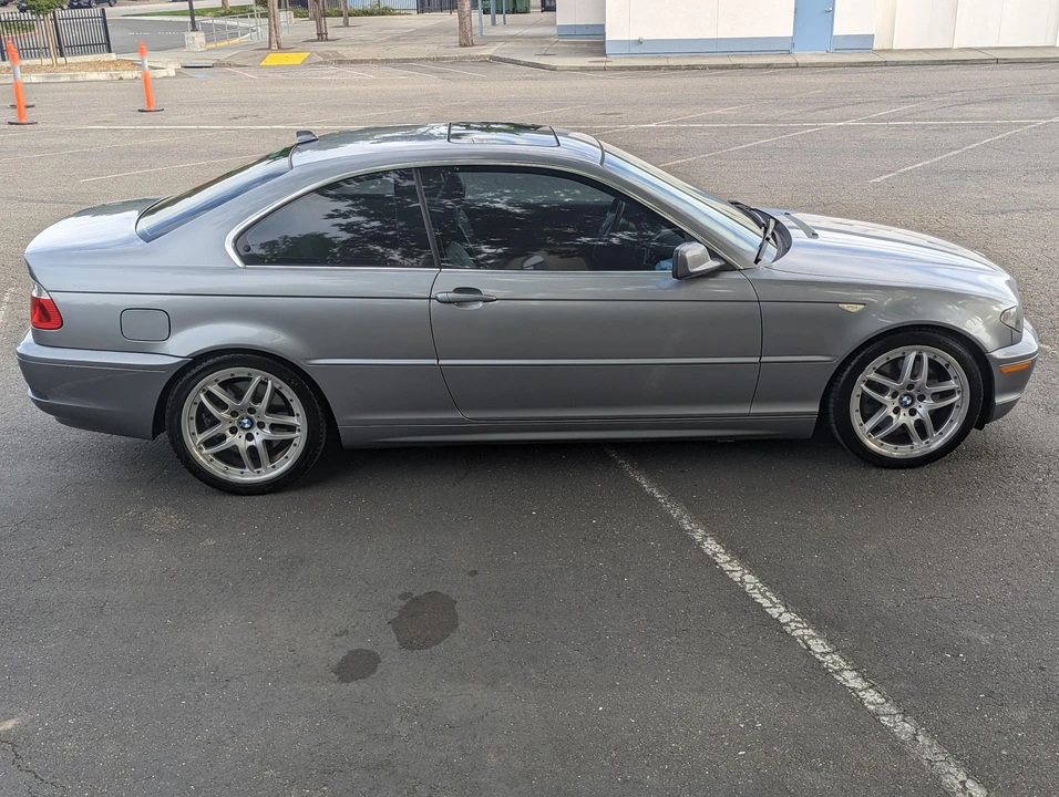 2004 BMW E46 330i & 330Ci - Image 20 of 31