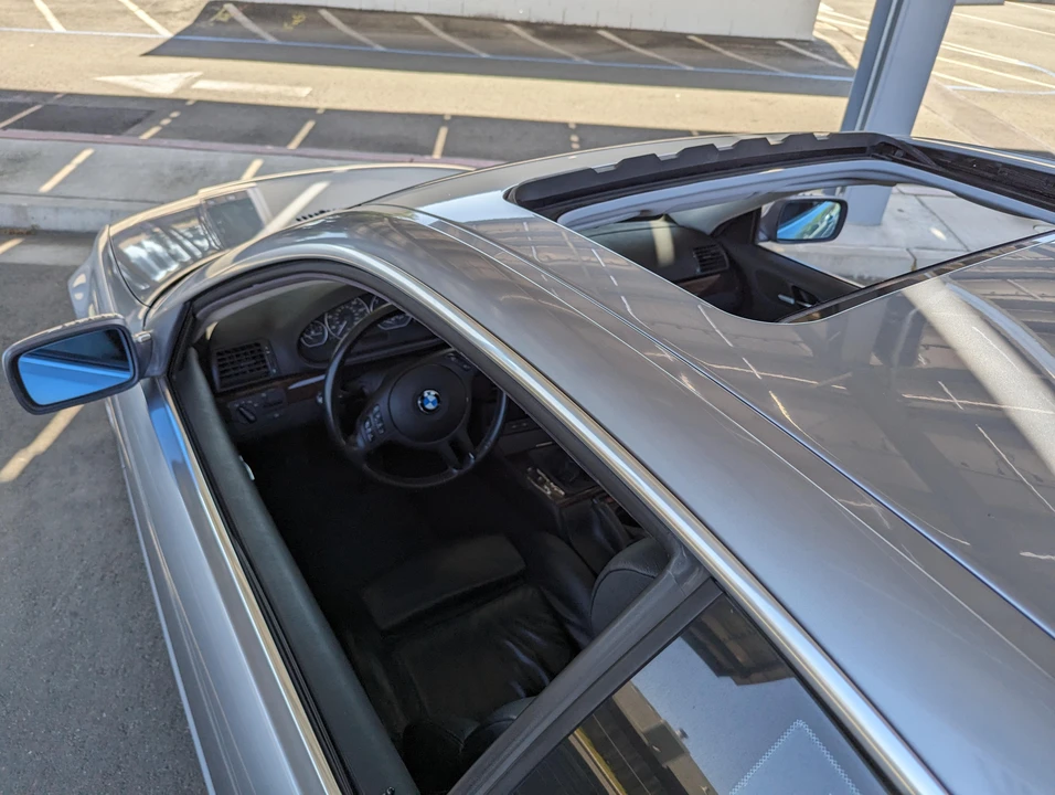 2004 BMW E46 330i & 330Ci - Image 29 of 31