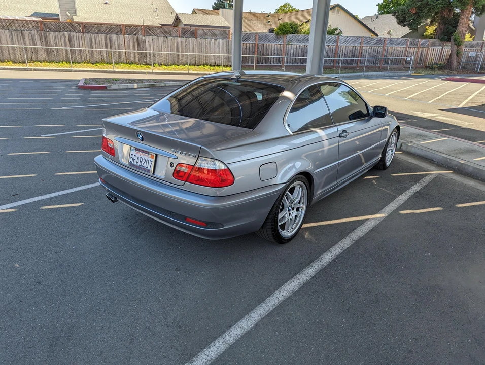 2004 BMW E46 330i & 330Ci - Image 16 of 31